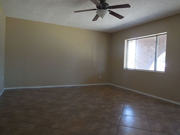 3rd image of 1024 W El Paso Pl