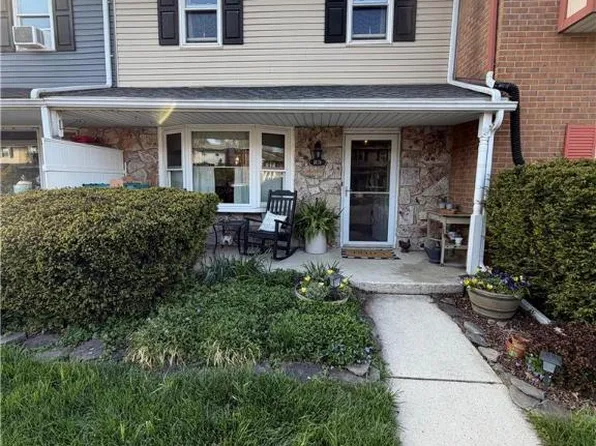 1879 Aster Rd, Macungie, PA 18062