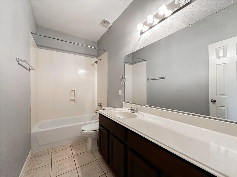 6810 Summer Bridge Ln — Photo 9