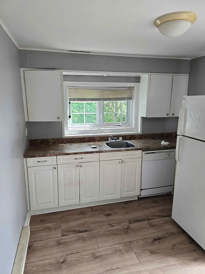 2 bed, $1,900 — Photo 4
