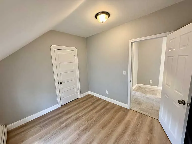 Building Photo - 68 Daniels St #3