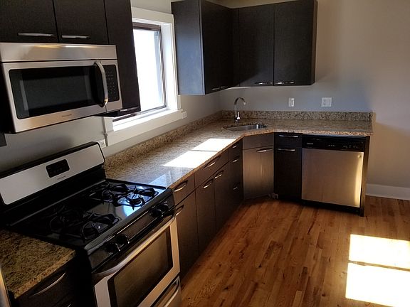 5th image of 2620 W Foster Ave APT 2N