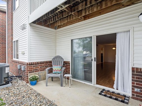 4th image of 405 Carom Cir #37