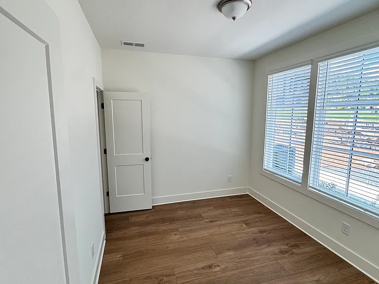 2684 Mackintosh Ct — Photo 12