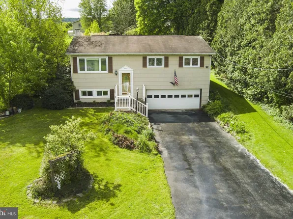 306 Marengo Ln, Pennsylvania Furnace, PA 16865