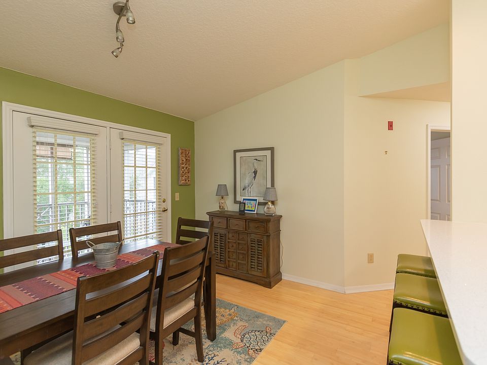 1st image of 19203 Harbour Vista Cir