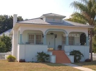 611 S Dixie Dr, Howey In The Hills, FL 34737