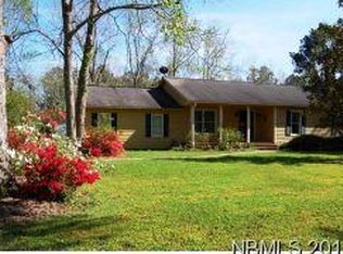 5902 Oak Ln, Oriental, NC 28571