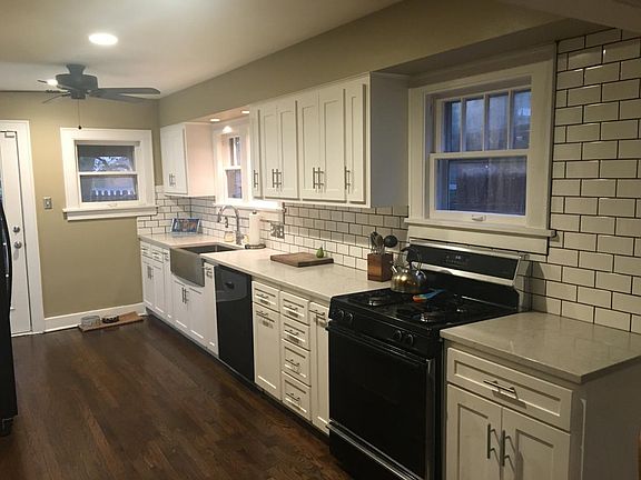 Newly renovated kitchen - custom cabinets and all!