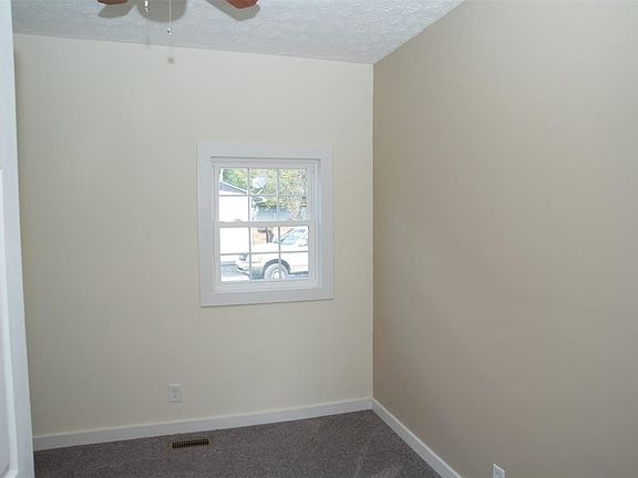 5th image of 2631 N Gale St