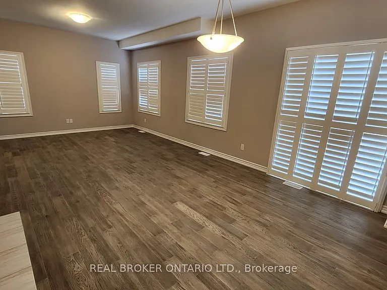 55 Hildred St — Photo 4