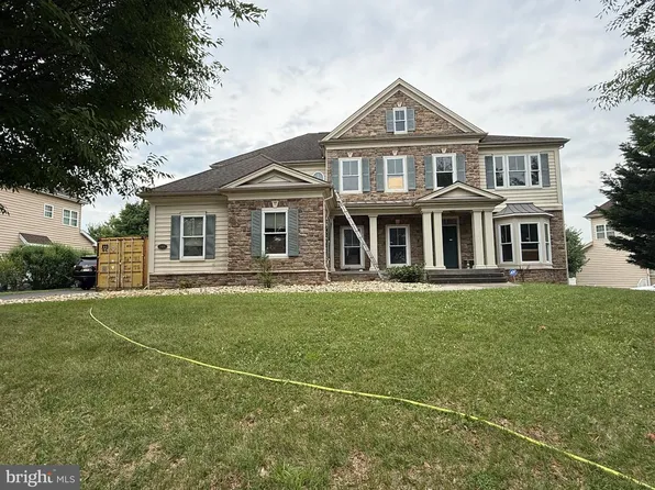 1105 William Penn Dr, Bensalem, PA 19020