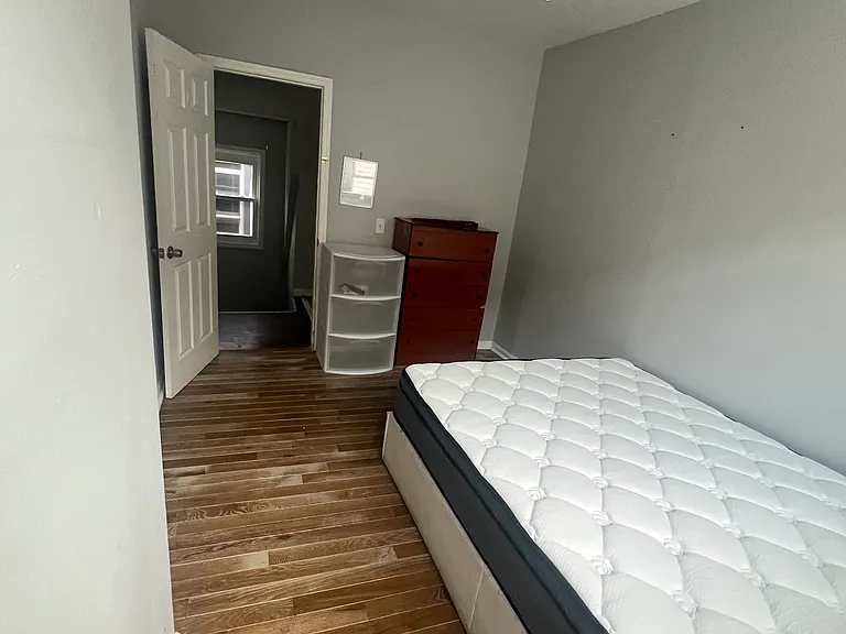 891 S 18th St #3 — Photo 7