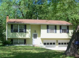 1720 Meadows Rd, Madison, OH 44057