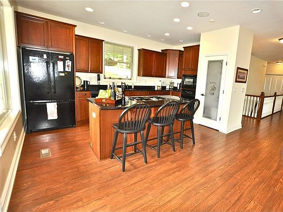 Gourmet Kitchen