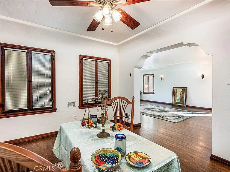 429 Olive Ave — Photo 10