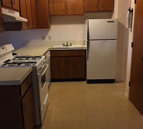 5th image of 605 N Alameda St Unit D