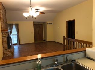 11117 W 113th St, Overland Park, KS 66210