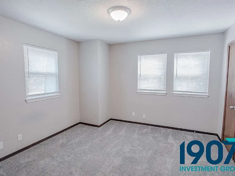 1247 W Huntington Way #A — Photo 18