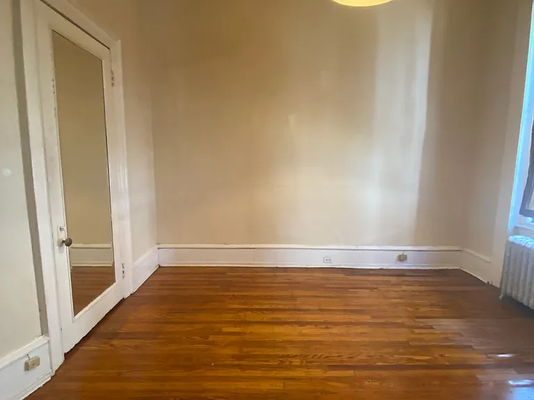 310 N 33rd St #1F — Photo 2