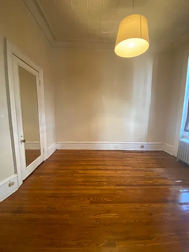 310 N 33rd St #1F Photo 1