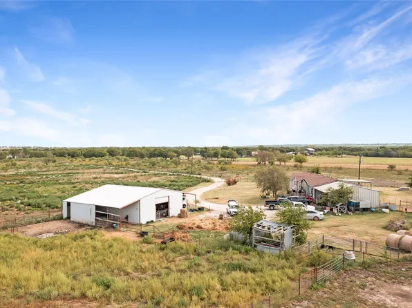 3757 Gibbons Rd, Sherman, TX 75092