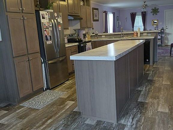 5th image of 5861 Arcadia Cir