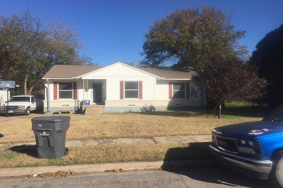 1st image of 2615 Norwood Dr