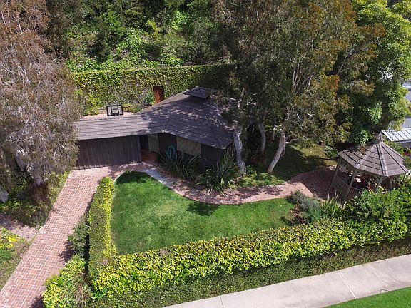 3rd image of 750 Kingman Ave