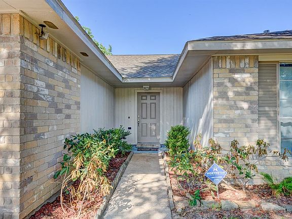3rd image of 2623 Olympus Dr