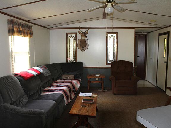 4th image of 1040 Tanglewood Dr