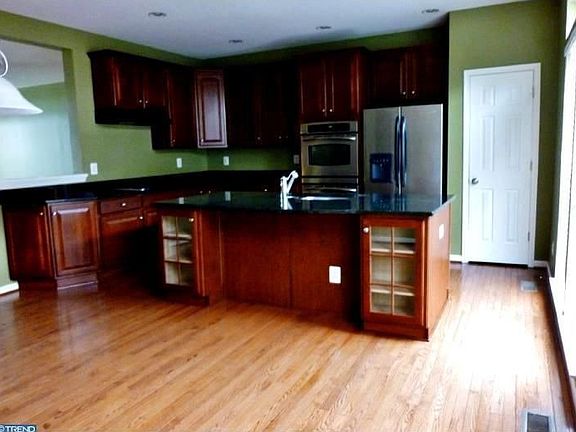 3rd image of 2407 Northridge Ct