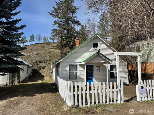 61 N Kean Street, Republic, WA 99166