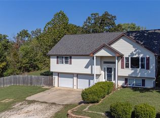 23376 Riptide Dr, Waynesville, MO 65583