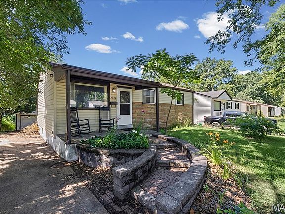 3rd image of 8644 Harold Dr
