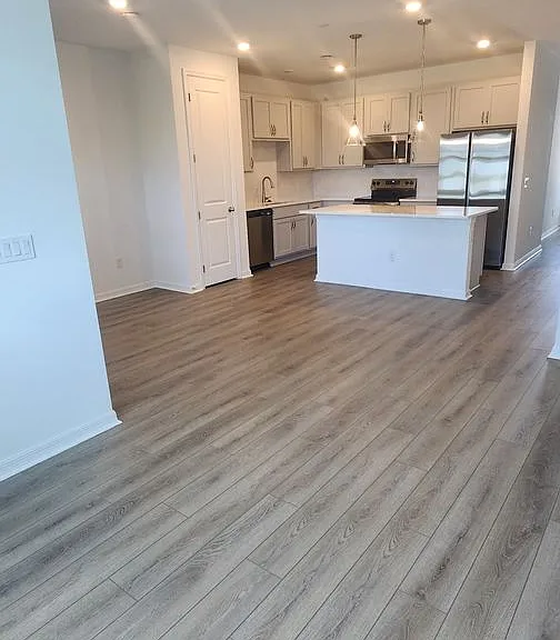 1379 Bluewater Ln — Photo 18