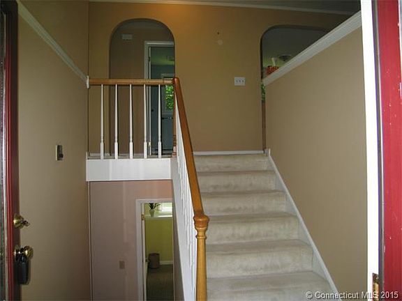 2nd image of 31 Farnsworth Dr