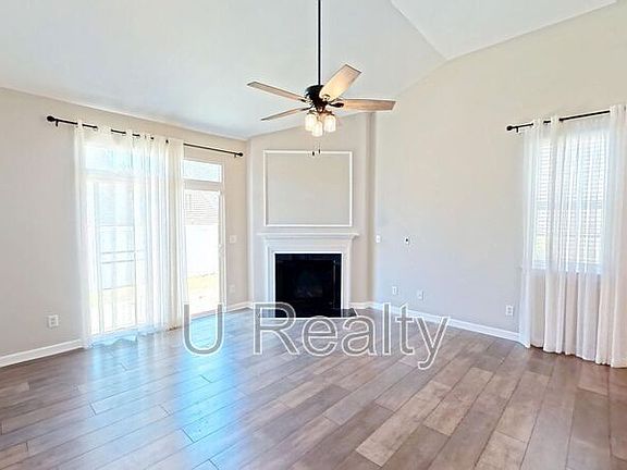 4th image of 11040 Lucky Horseshoe Ln