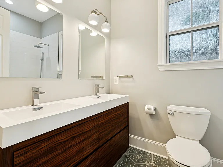 1231 Feliciana St — Photo 8