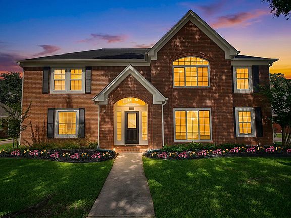 2nd image of 3814 Saint Michaels Ct