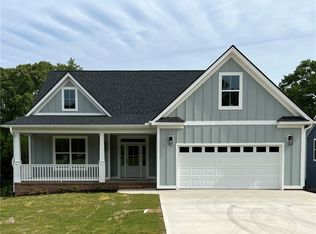 328 Summerall Dr, Anderson, SC 29621