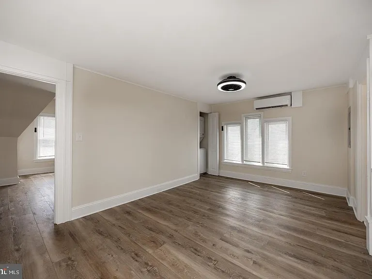 325 W Barnard St W #3 — Photo 7