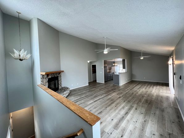 754 Newport Ave #D