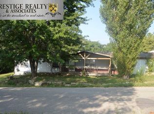 711 Prospect St, Onaga, KS 66521