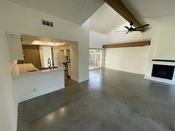 2nd image of 29322 Via Frontera