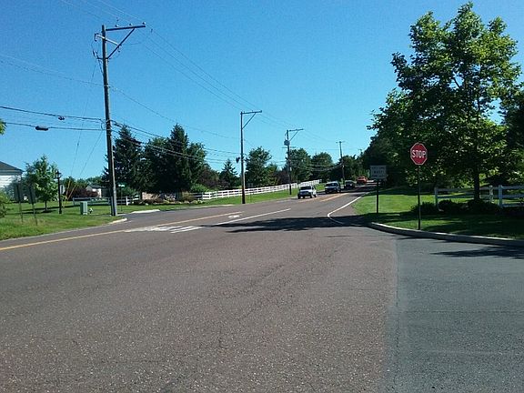 4th image of 201 N Township Line Rd
