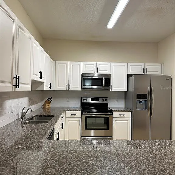 3123 Sun Lake Ct #A — Photo 12