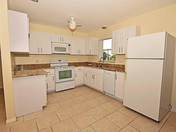 3rd image of 1825 Gulf Blvd