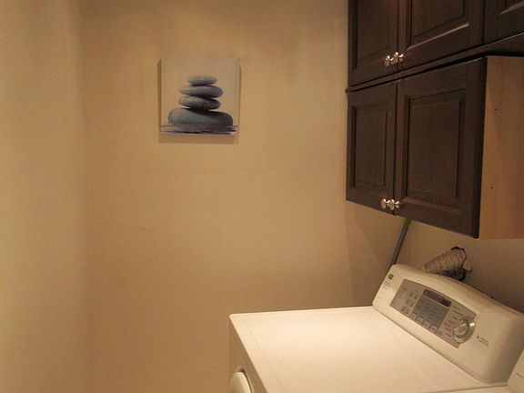 4th image of 8528 Old Country Mnr APT 123