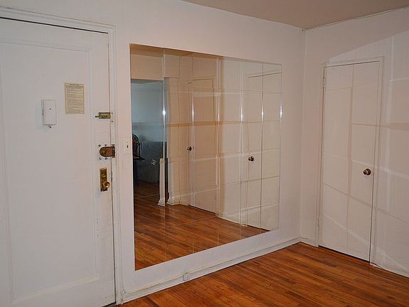 5th image of 3815 149th St APT 3U